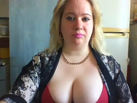 D Marinna online show from November 7, 2025, 9:31 am