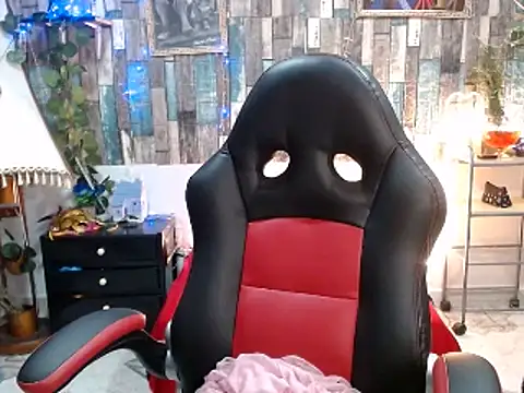 Snapshot of KarimaSarabe chatting on January 24, 2025, 9:05 pm KarimaSarabe online show from January 24, 2025, 9:05 pm