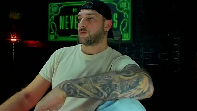 LexXHardy online show from February 5, 2025, 12:17 pm