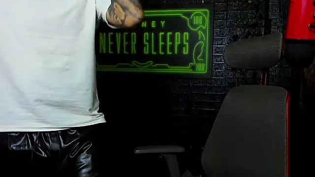 LexXHardy online show from October 2, 2025, 3:08 pm