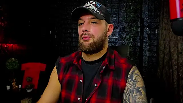 LexXHardy online show from October 18, 2025, 1:12 pm