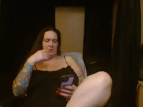 Snapshot of SimoneMoore chatting on March 16, 2025, 1:59 am SimoneMoore online show from March 16, 2025, 1:59 am