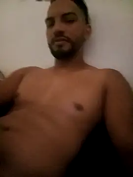 Snapshot of Anuarandresarroyo chatting on October 30, 2025, 8:53 pm Anuarandresarroyo online show from October 30, 2025, 8:53 pm