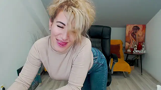 Cassandra Hotty online show from January 10, 2025, 3:58 pm