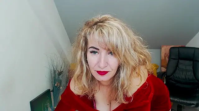 Cassandra Hotty online show from January 14, 2025, 4:25 am