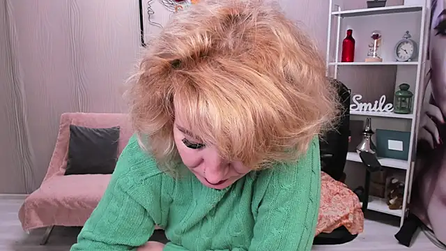 Snapshot of Cassandra_Hotty chatting on January 7, 2026, 2:47 am Cassandra Hotty online show from January 7, 2026, 2:47 am