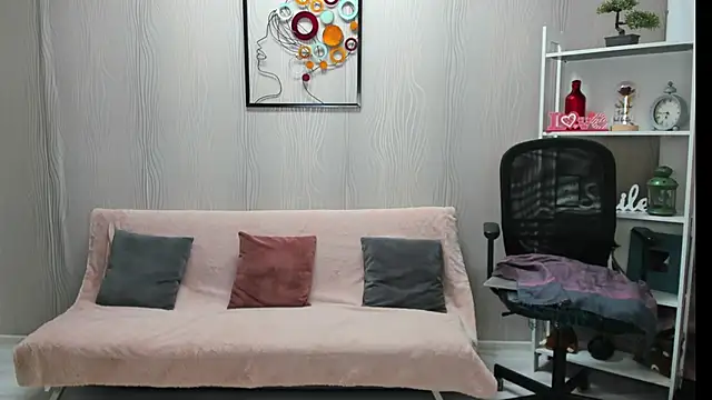 Snapshot of Cassandra_Hotty chatting on February 14, 2026, 4:42 am Cassandra Hotty online show from February 14, 2026, 4:42 am