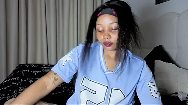 Snapshot of sexycabdy chatting on November 18, 2025, 9:08 pm sexycabdy online show from November 18, 2025, 9:08 pm