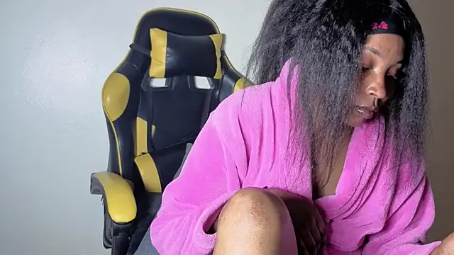 Snapshot of sexycabdy chatting on December 3, 2025, 4:05 pm sexycabdy online show from December 3, 2025, 4:05 pm