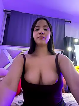 Snapshot of angel_rouse_ chatting on December 23, 2025, 4:43 am angel rouse online show from December 23, 2025, 4:43 am