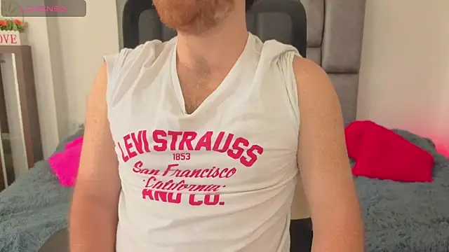 Snapshot of michacosio chatting on November 4, 2025, 6:18 pm michacosio online show from November 4, 2025, 6:18 pm