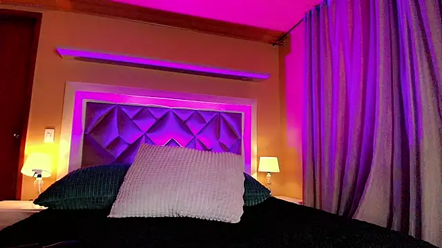 Snapshot of Rodd__y chatting on March 5, 2025, 7:49 pm Rodd y online show from March 5, 2025, 7:49 pm