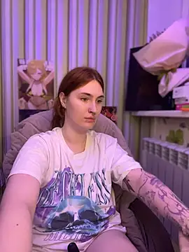 Snapshot of _Chlo__e chatting on November 17, 2025, 1:00 am Chlo e online show from November 17, 2025, 1:00 am