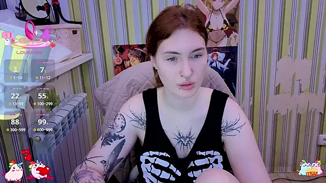 Snapshot of _Chlo__e chatting on November 21, 2025, 5:33 pm Chlo e online show from November 21, 2025, 5:33 pm