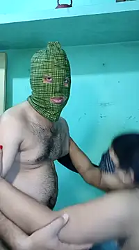 Snapshot of hotty_Sexy-couple chatting on December 7, 2024, 8:11 am hotty Sexy-couple online show from December 7, 2024, 8:11 am