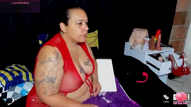 Snapshot of Sofie-Storm chatting on February 8, 2026, 10:07 am Sofie-Storm online show from February 8, 2026, 10:07 am