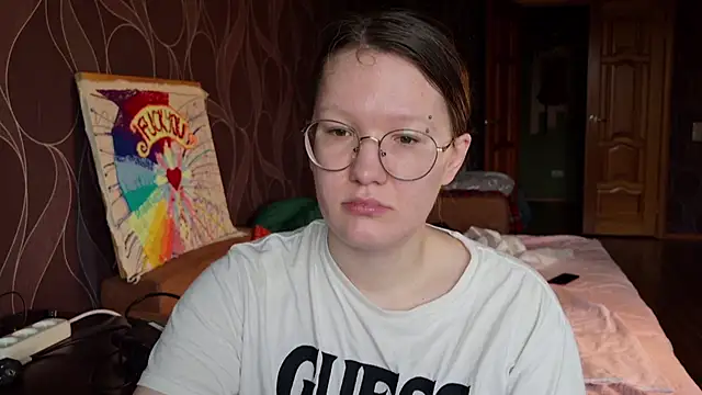 MiriamOr online show from October 31, 2025, 7:42 am