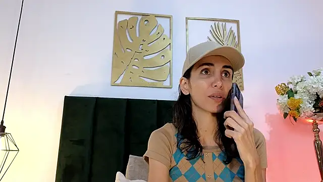 Snapshot of Nina_Cavaali chatting on September 28, 2025, 2:22 pm Nina Cavaali online show from September 28, 2025, 2:22 pm