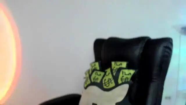 Snapshot of Mila__Paramo chatting on February 27, 2026, 9:15 pm Mila Paramo online show from February 27, 2026, 9:15 pm