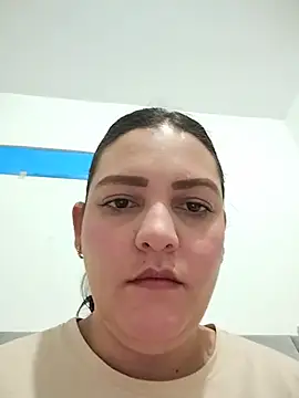 Snapshot of Mia_Hampton chatting on June 27, 2026, 3:50 pm Mia Hampton online show from June 27, 2026, 3:50 pm