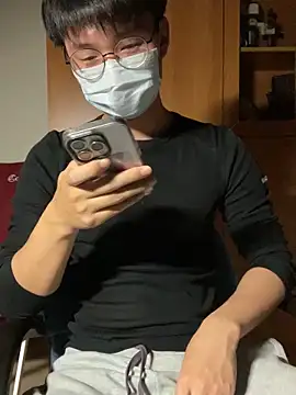 Snapshot of h4779150 chatting on February 13, 2026, 4:58 pm h4779150 online show from February 13, 2026, 4:58 pm