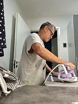 DarrenSullivanSlut online show from February 18, 2025, 7:10 am