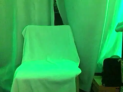 Snapshot of Randolphlancaster chatting on March 13, 2025, 9:32 am Randolphlancaster online show from March 13, 2025, 9:32 am