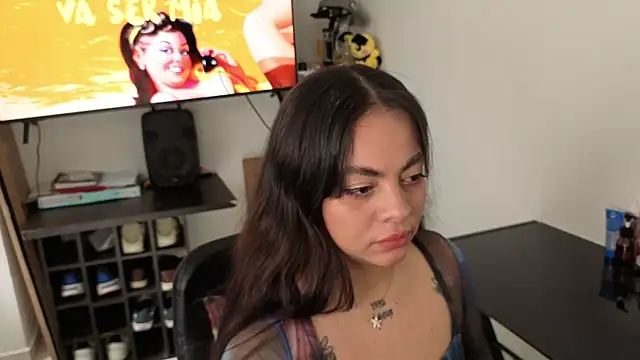 Cuttiealice online show from October 21, 2025, 3:02 pm