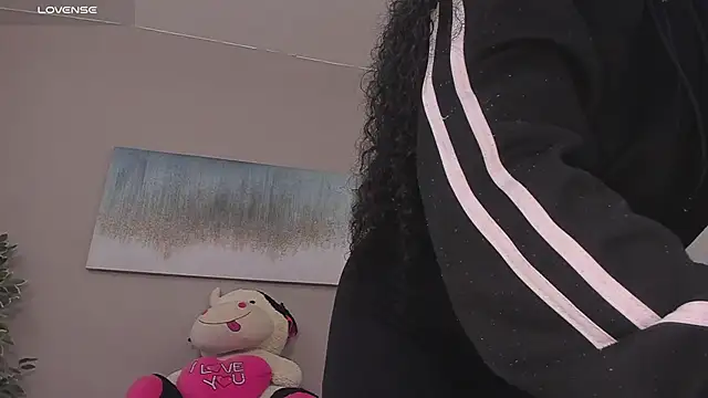 Briana Wells  online show from March 24, 2026, 12:21 pm