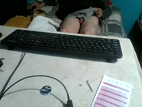 Snapshot of malekon76 chatting on November 15, 2025, 11:40 am malekon76 online show from November 15, 2025, 11:40 am