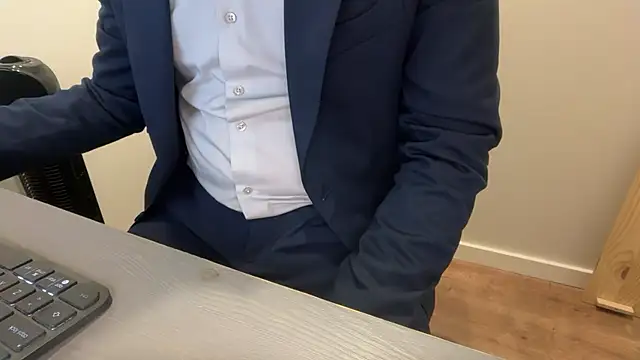 Snapshot of rickyi2023 chatting on November 26, 2025, 5:25 pm rickyi2023 online show from November 26, 2025, 5:25 pm