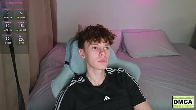 Snapshot of cute_thomas chatting on February 9, 2026, 7:40 pm cute thomas online show from February 9, 2026, 7:40 pm