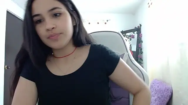 InocentHeaven1 online show from December 25, 2024, 1:19 pm