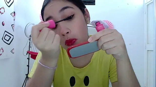 InocentHeaven1 online show from September 18, 2025, 12:51 pm