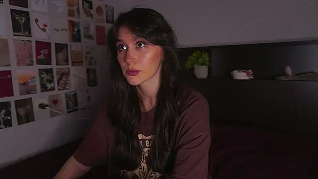 itssophiie online show from September 11, 2025, 2:39 pm