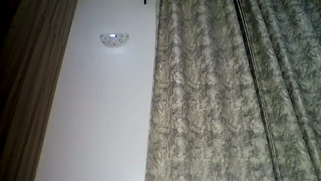 Snapshot of sweet_sassy_ chatting on December 19, 2025, 3:24 am sweet sassy online show from December 19, 2025, 3:24 am