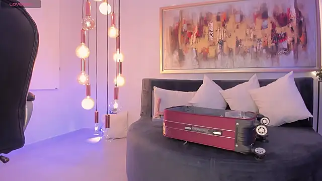 SophieBarnett online show from October 15, 2025, 11:27 pm