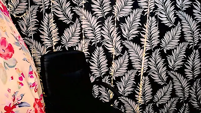 Snapshot of Olivia_playful chatting on January 8, 2026, 12:40 pm Olivia playful online show from January 8, 2026, 12:40 pm