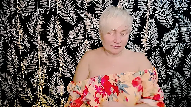 Snapshot of Olivia_playful chatting on February 2, 2026, 12:15 pm Olivia playful online show from February 2, 2026, 12:15 pm