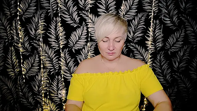 Snapshot of Olivia_playful chatting on February 15, 2026, 12:47 pm Olivia playful online show from February 15, 2026, 12:47 pm