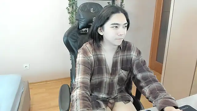 Snapshot of Judame_Aoi chatting on February 19, 2025, 10:09 pm Judame Aoi online show from February 19, 2025, 10:09 pm
