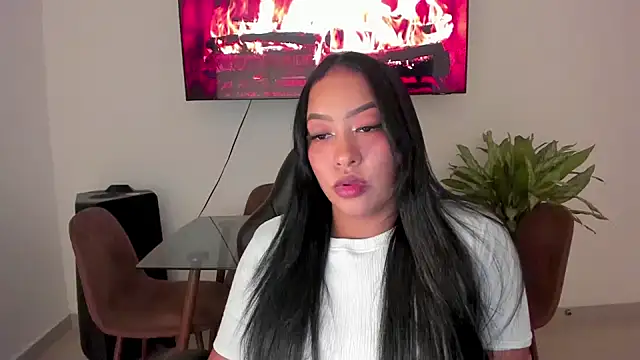 brunetenikole02 online show from March 14, 2025, 2:20 am