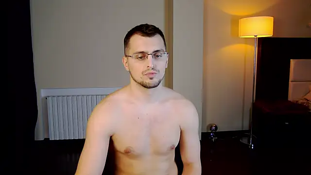 Friend12321 online show from February 16, 2025, 8:21 am