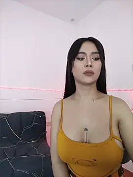 SexyDominnantcheska online show from April 13, 2026, 12:05 am