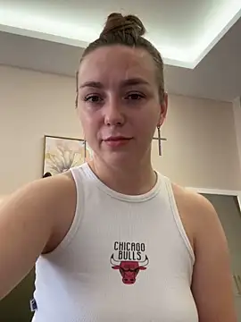 Janeee online show from December 9, 2024, 8:22 am