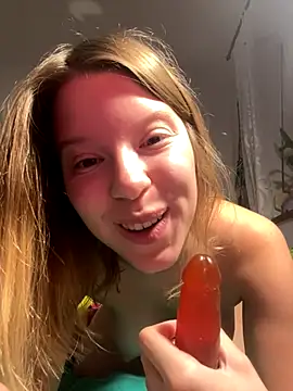 Snapshot of kimczii chatting on October 10, 2025, 6:23 am kimczii online show from October 10, 2025, 6:23 am