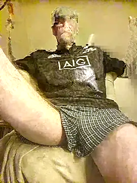 Snapshot of eddouxxx78 chatting on February 26, 2026, 6:51 pm eddouxxx78 online show from February 26, 2026, 6:51 pm