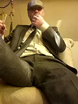 Snapshot of eddouxxx78 chatting on March 12, 2026, 5:19 pm eddouxxx78 online show from March 12, 2026, 5:19 pm