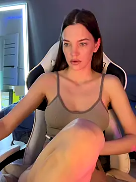 Snapshot of julia_fly chatting on December 4, 2025, 8:34 am julia fly online show from December 4, 2025, 8:34 am