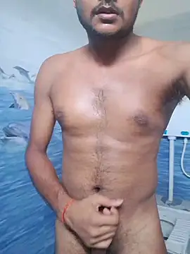 Itsdesi boy online show from May 24, 2026, 5:01 am